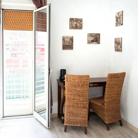 Casa Di Mirko בית הארחה נאפולי