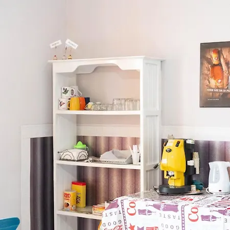 בית הארחה Casa Di Mirko נאפולי